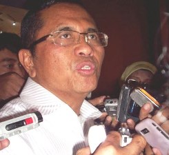 Sumaryoto Gugat Balik Dahlan Iskan 