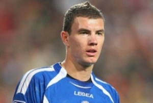 Edin Dzeko Selamatkan City Atas Wigan