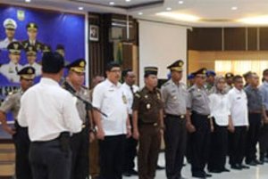 Wali Kota Batam Kukuhkan Wakapolresta Barelang Memimpin Satgas Saber Pungli