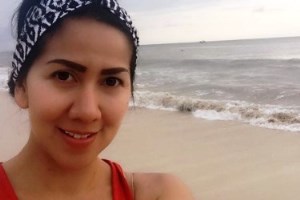 Venna Melinda Tenangkan Diri di Pantai, Mantan Suami Menikah